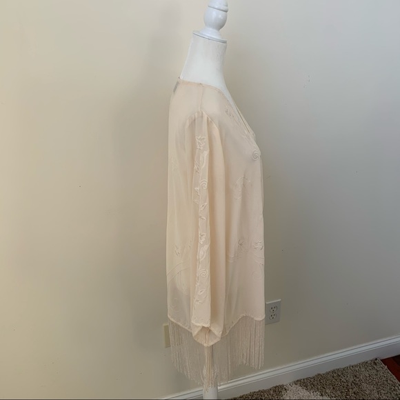 Lush Cream Embroidered Fringe Wide Sleeve Kimono - Picture 6 of 10